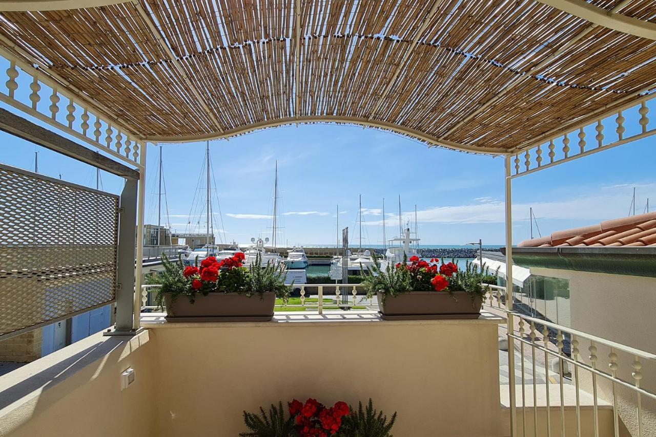 Residence Villa Livia San Vincenzo Exteriör bild