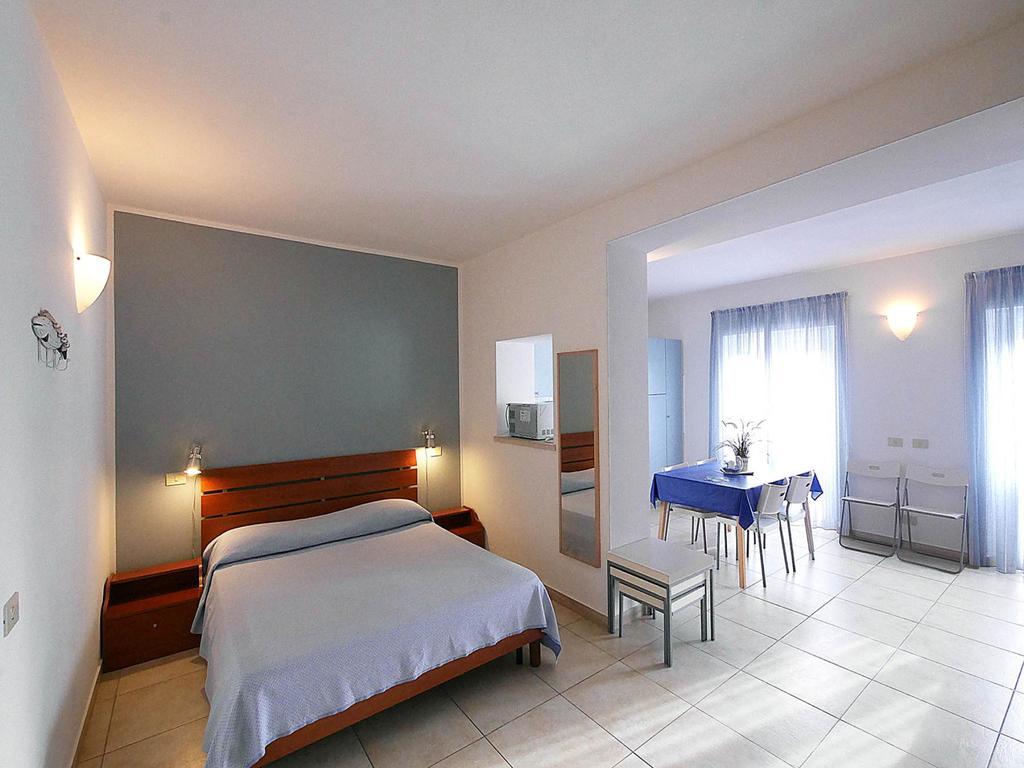 Residence Villa Livia San Vincenzo Exteriör bild