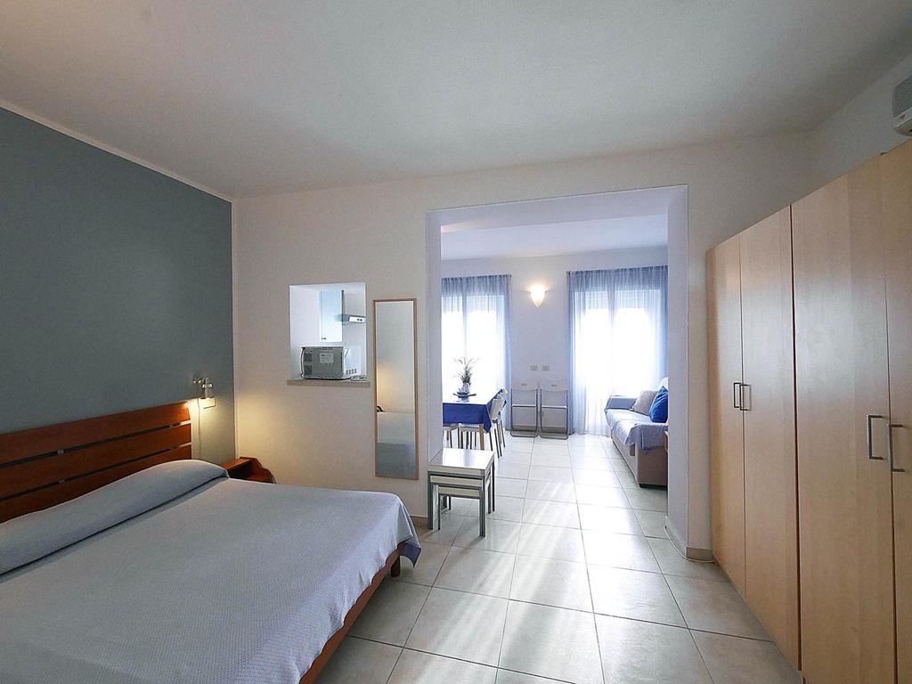 Residence Villa Livia San Vincenzo Exteriör bild
