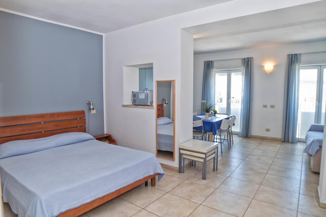 Residence Villa Livia San Vincenzo Exteriör bild