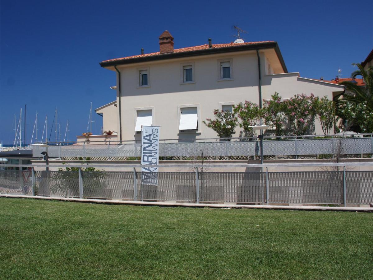 Residence Villa Livia San Vincenzo Exteriör bild